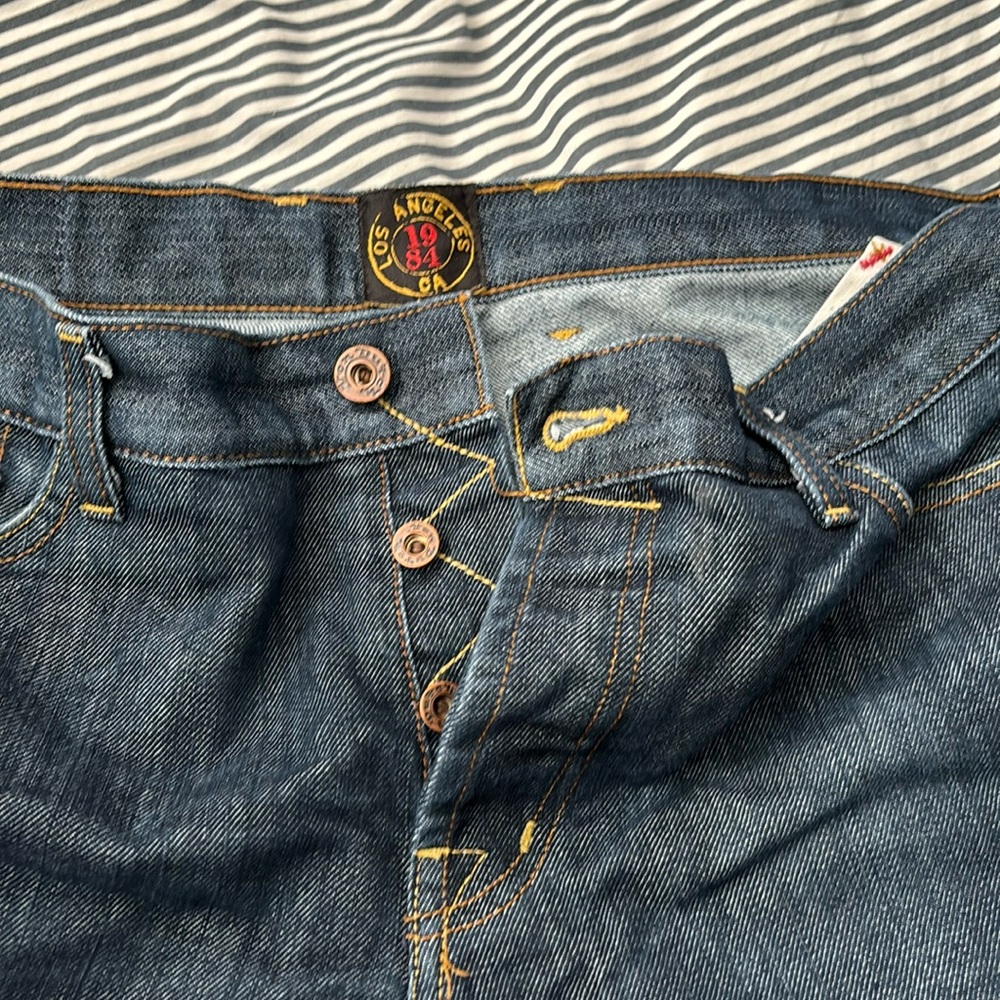 Von Dutch dark blue jeans. Exclusively tailored by 1984. Straight leg. 34 X 32